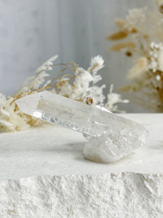CLEAR QUARTZ CLUSTER || 31716