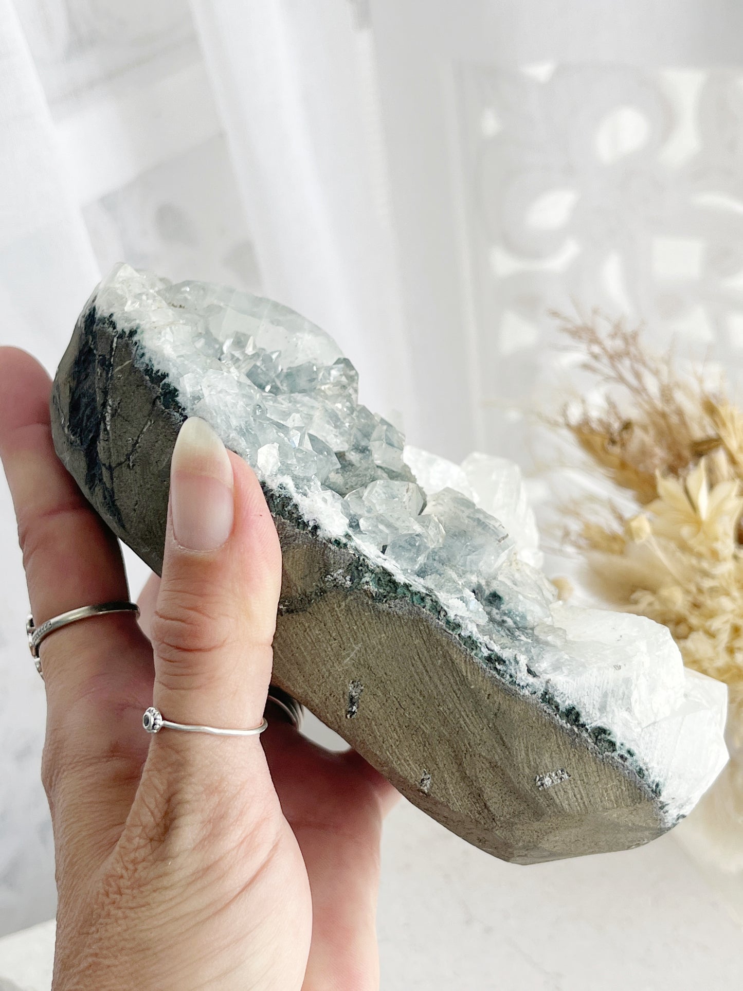 APOPHYLLITE + CHALCEDONY CLUSTER || 20820