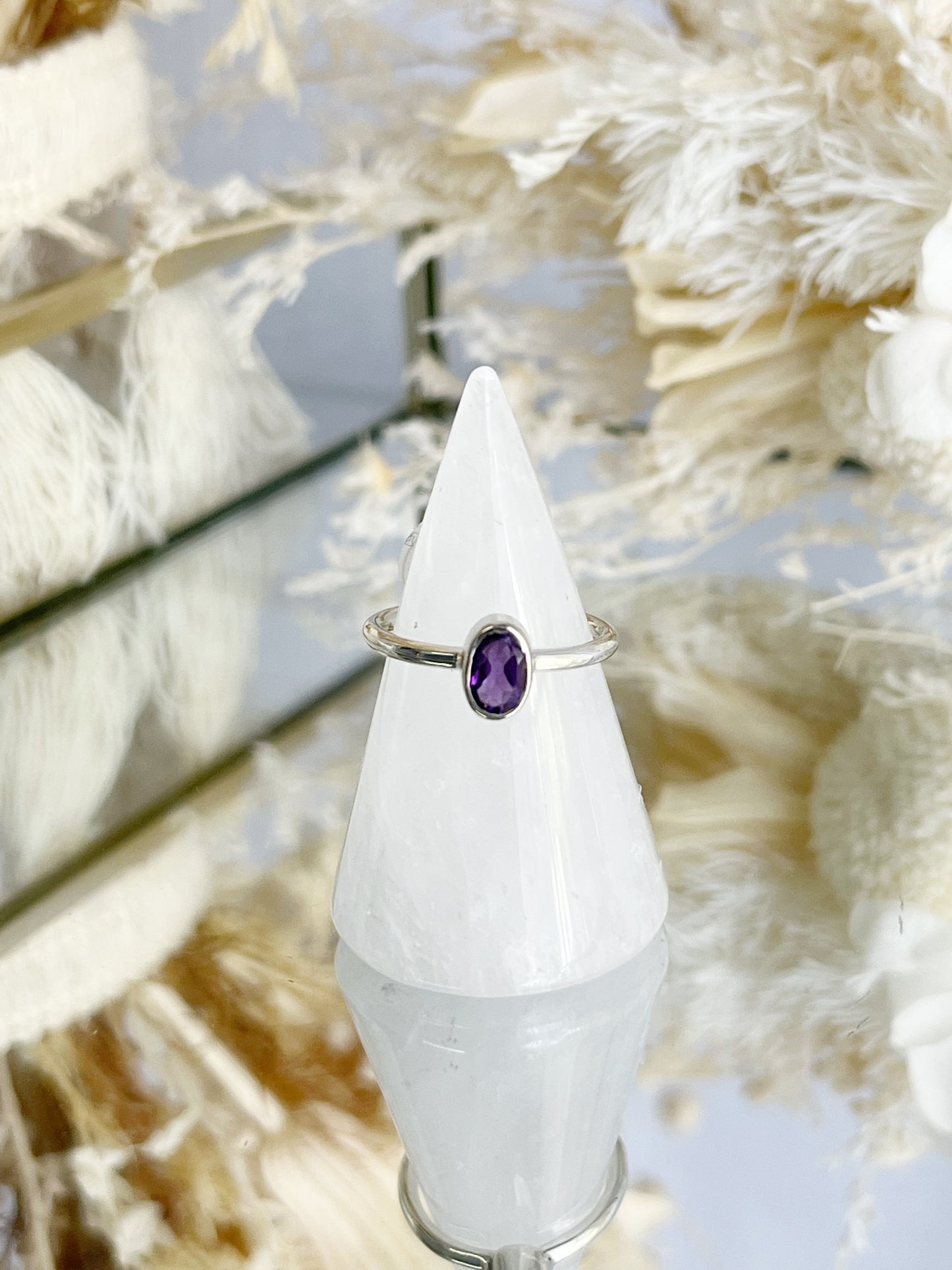 AMETHYST RING, AUSTRALIA