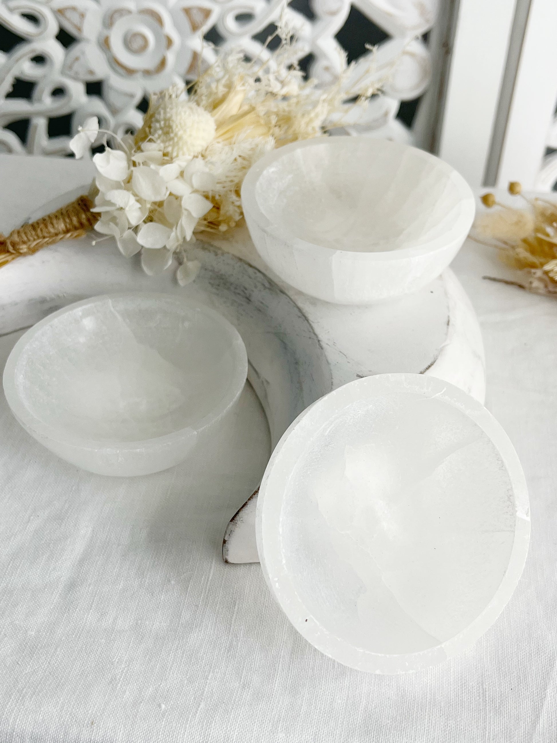 Selenite cleansing and charging bowl crystal shop Australia