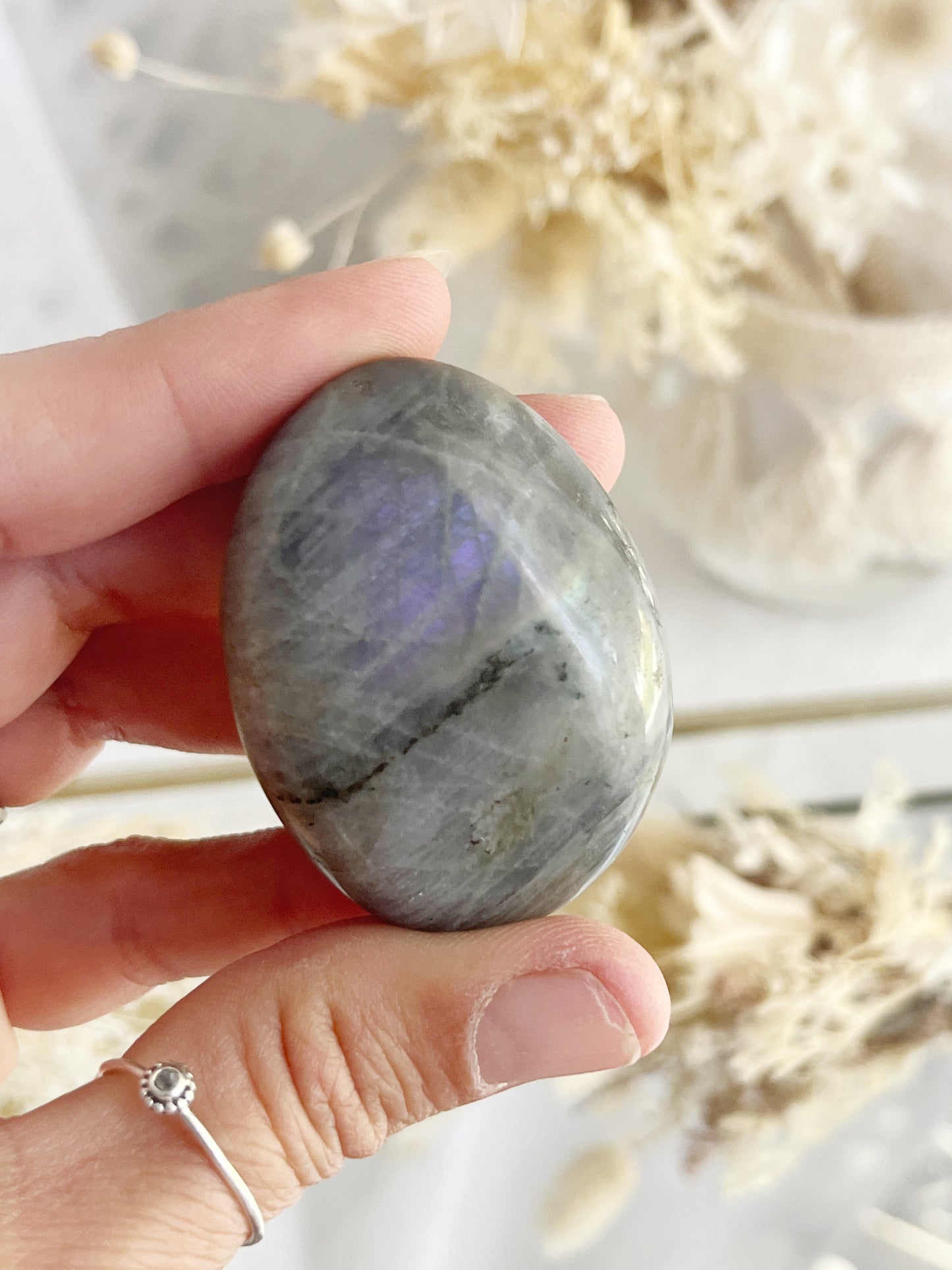 labradorite palmstone Crystal shop Australia