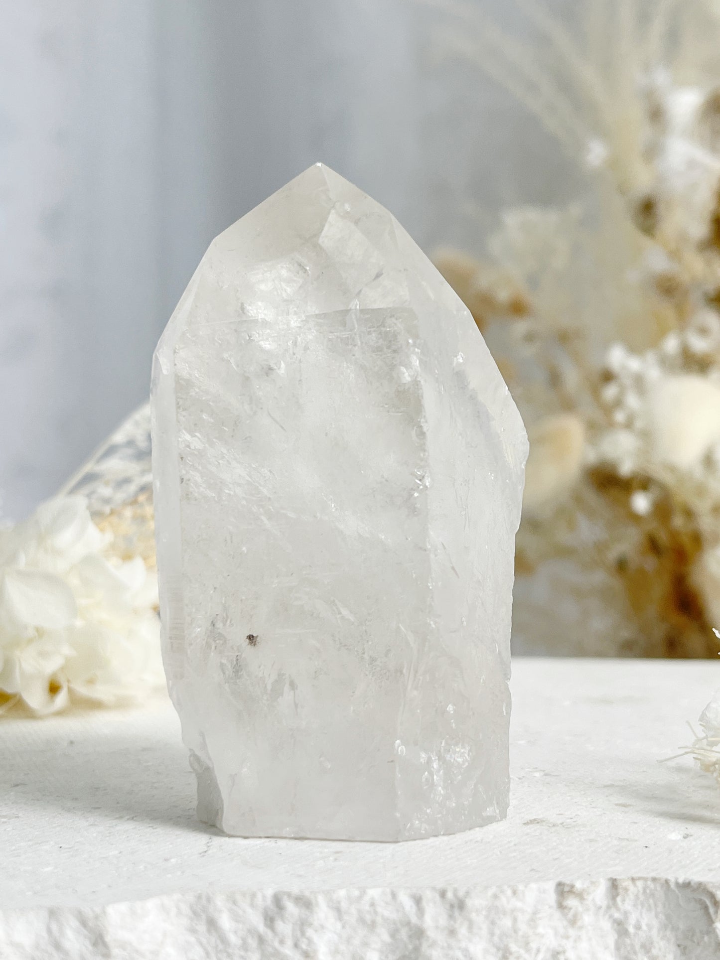 CLEAR QUARTZ SEMI POLISHED POINT || 31701
