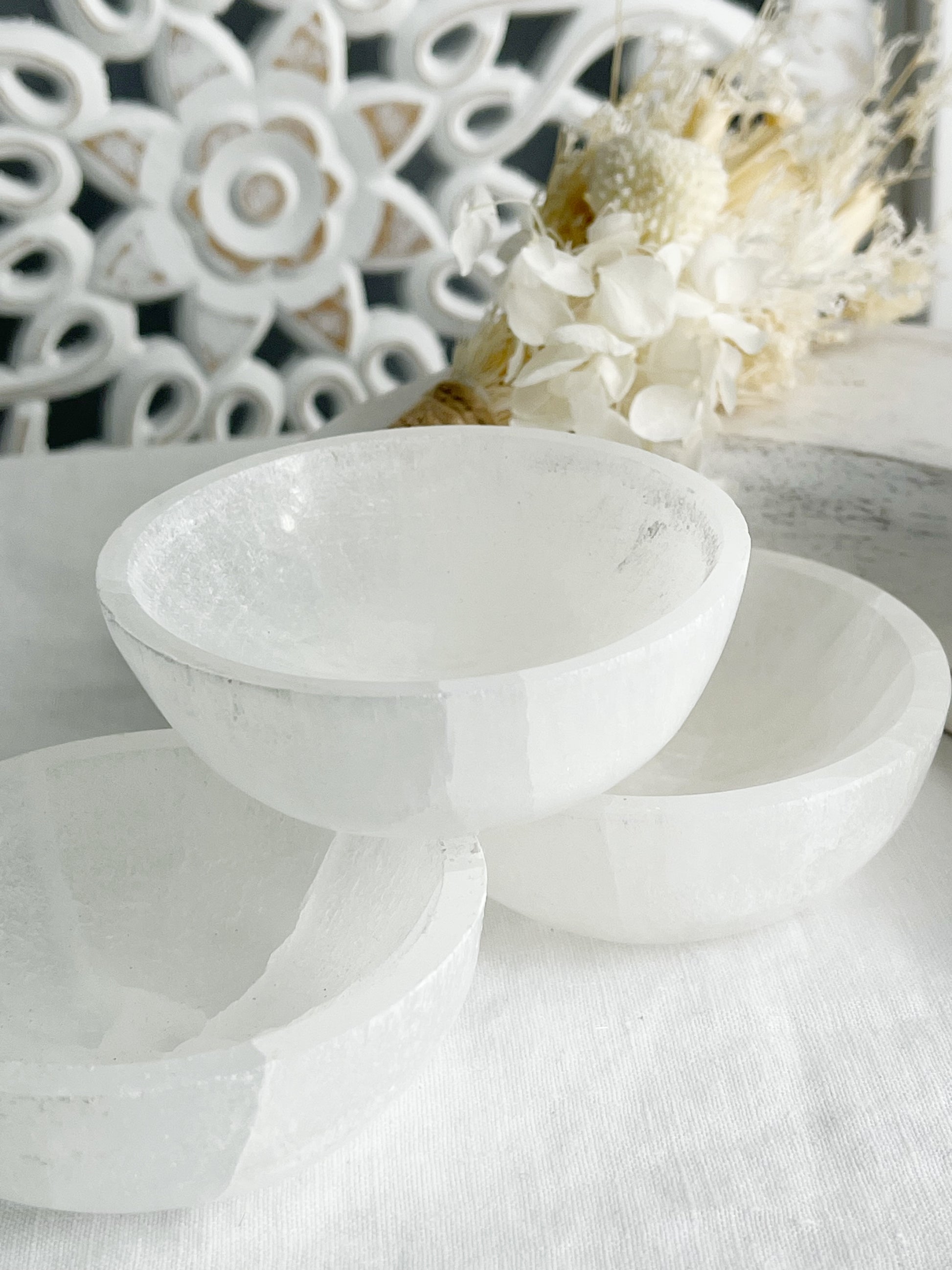 Selenite cleansing and charging bowl crystal shop Australia