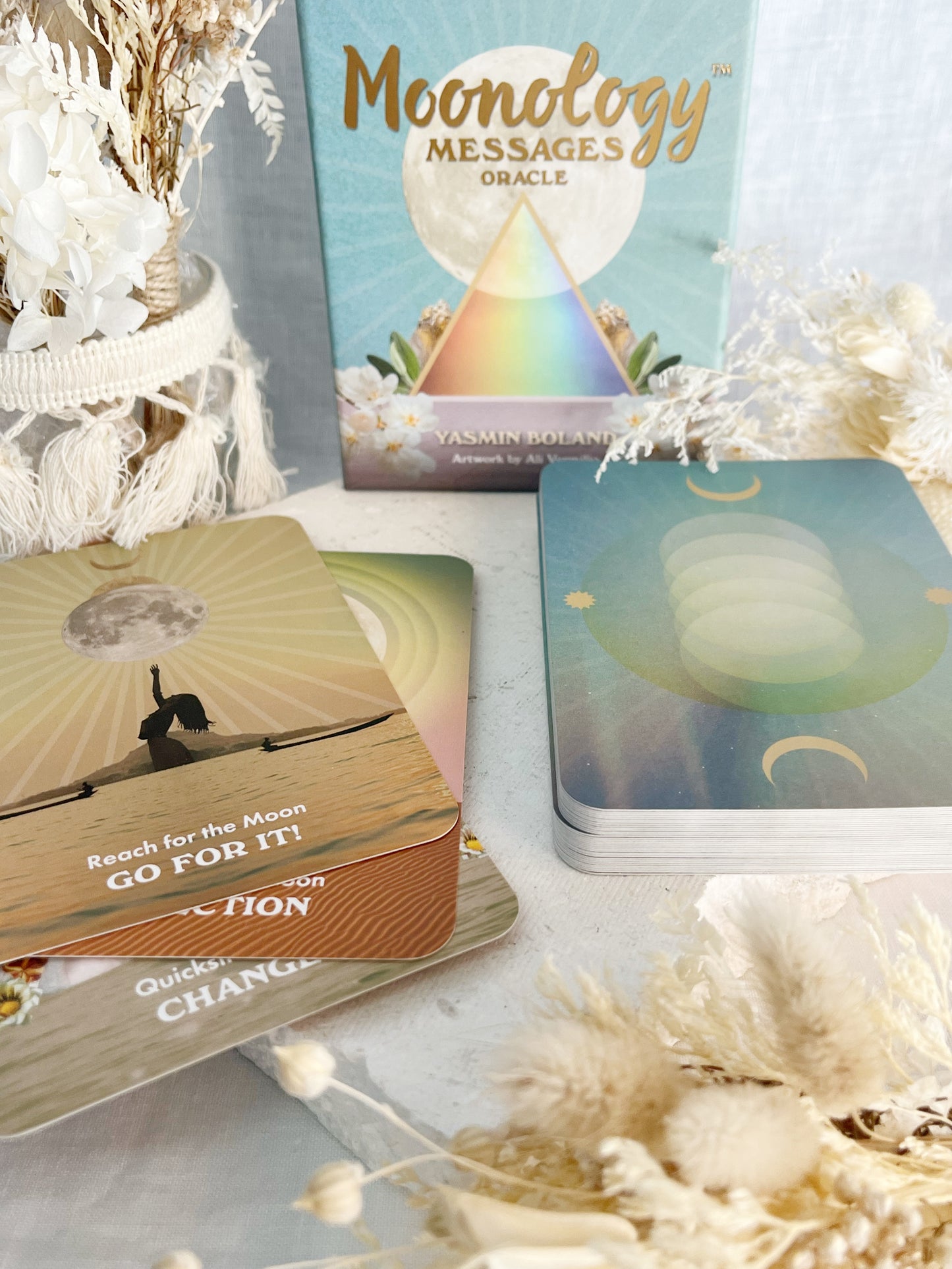 MOONOLOGY MESSAGES | ORACLE DECK