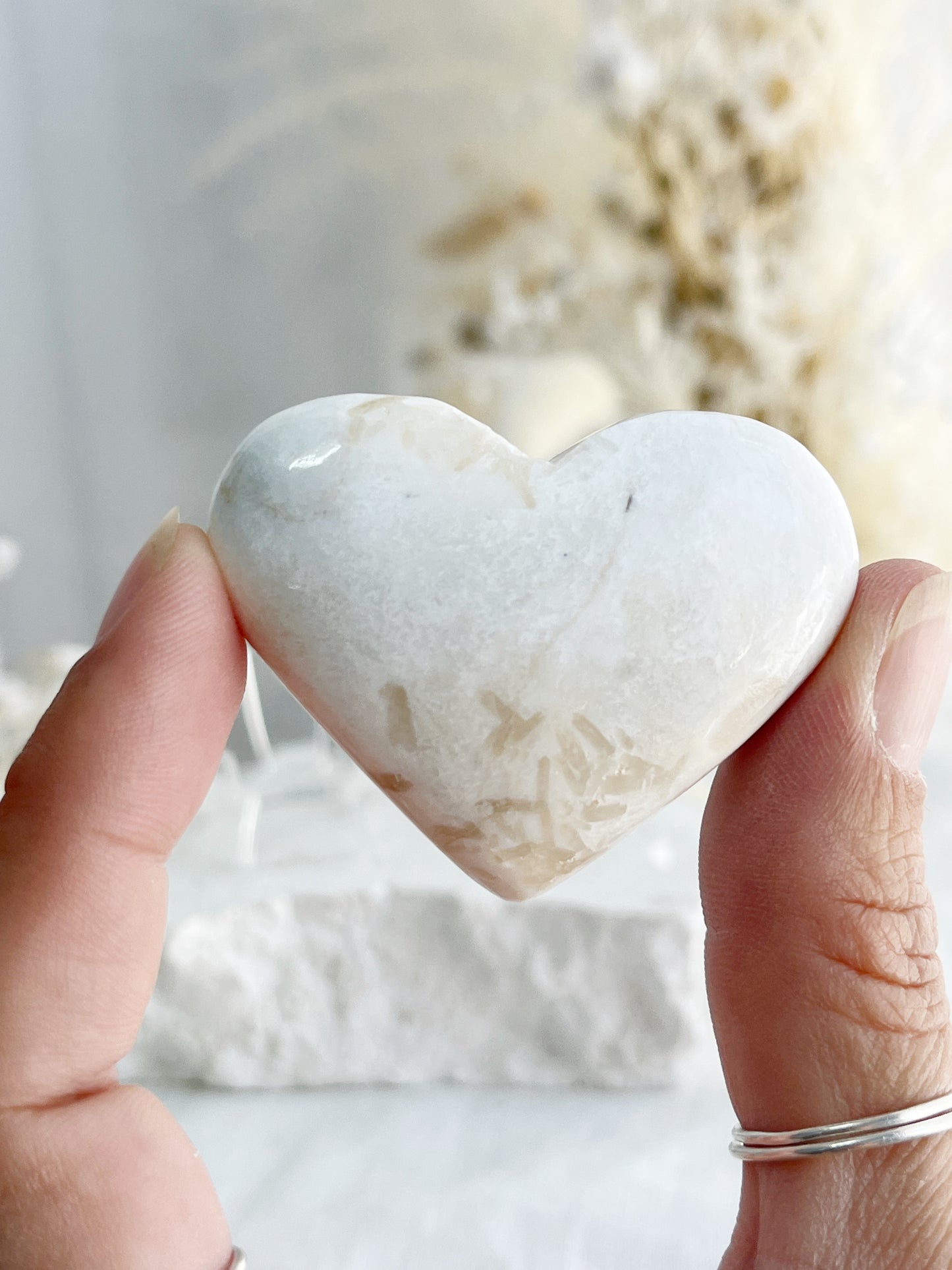 SCOLECITE HEART CARVING AUSTRALIA