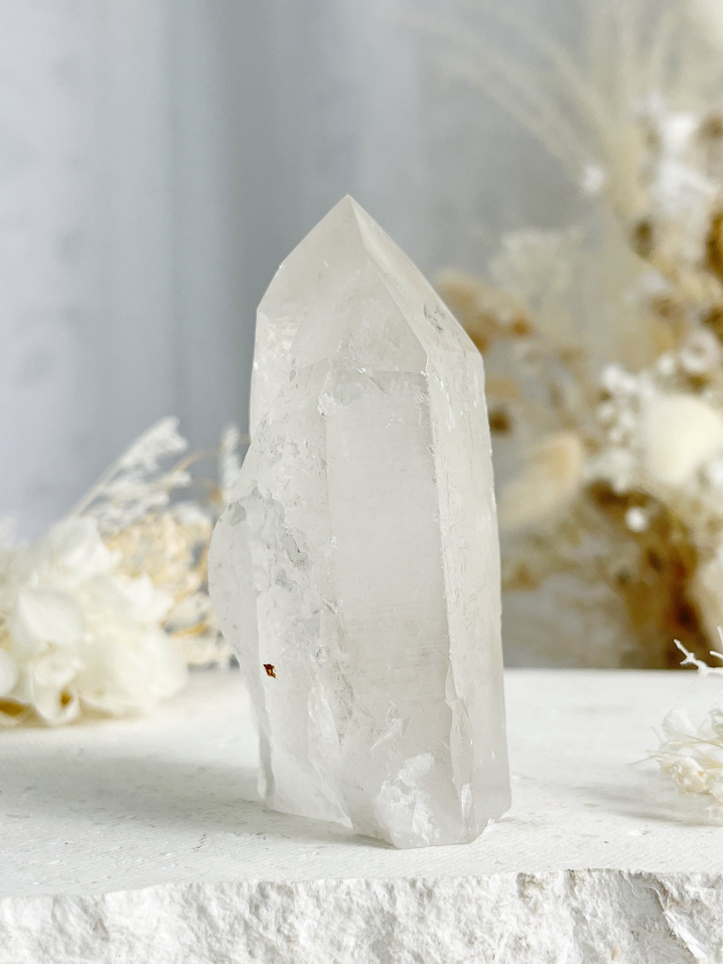 CLEAR QUARTZ SEMI POLISHED POINT || 31701