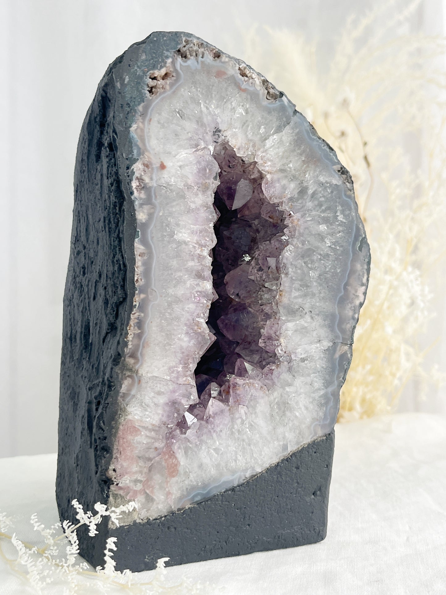 AMETHYST CAVE || 31709