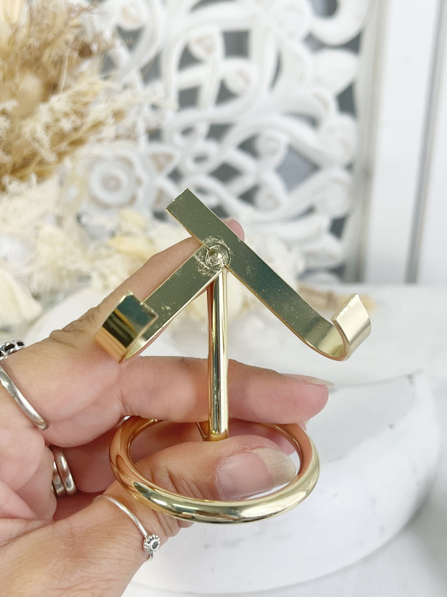 DISPLAY STAND || GOLD