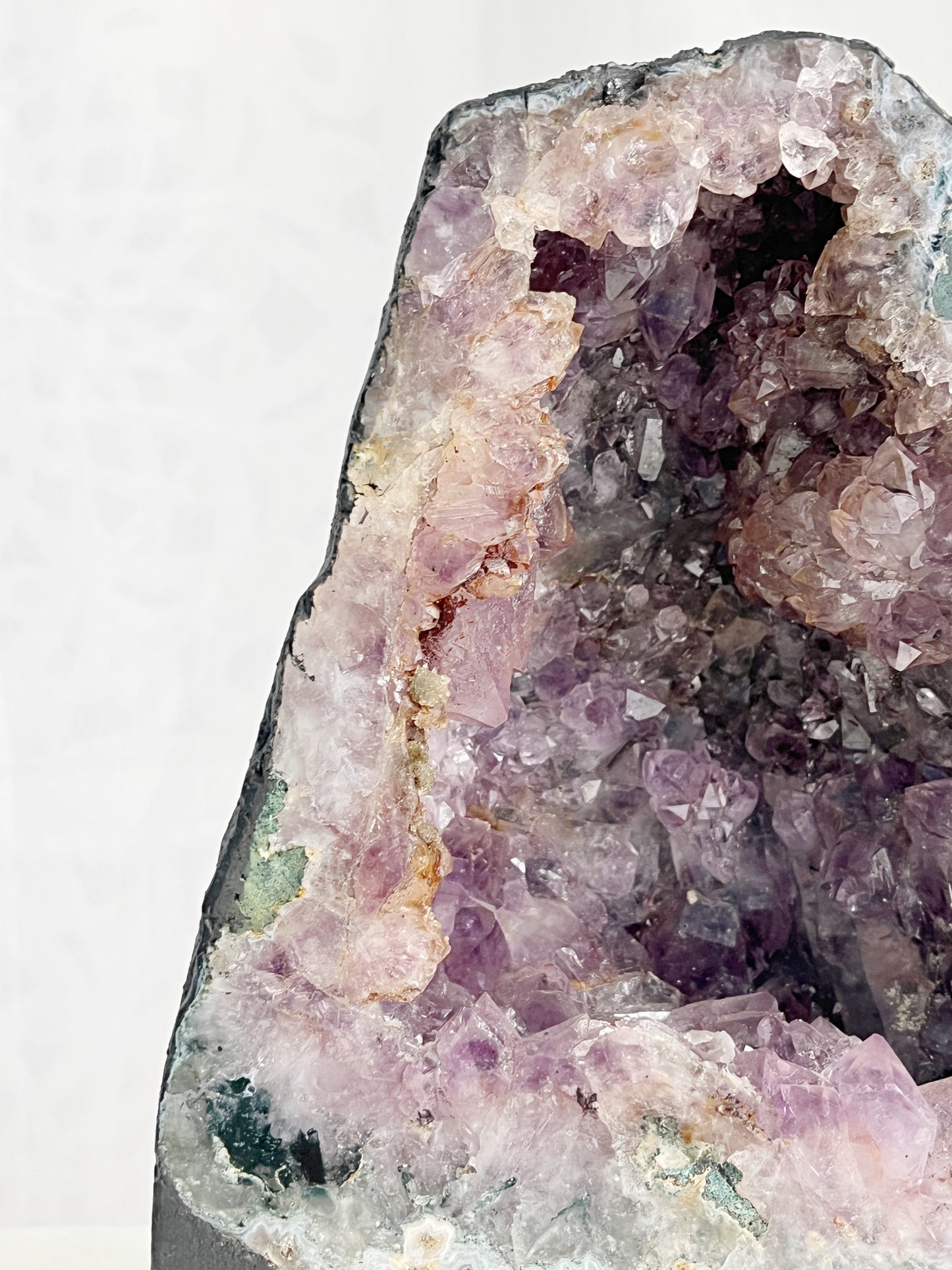 AMETHYST CAVE || 31708