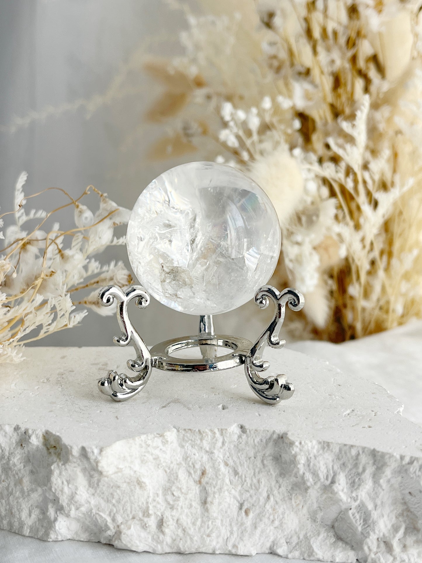 FILIGREE SPHERE STAND