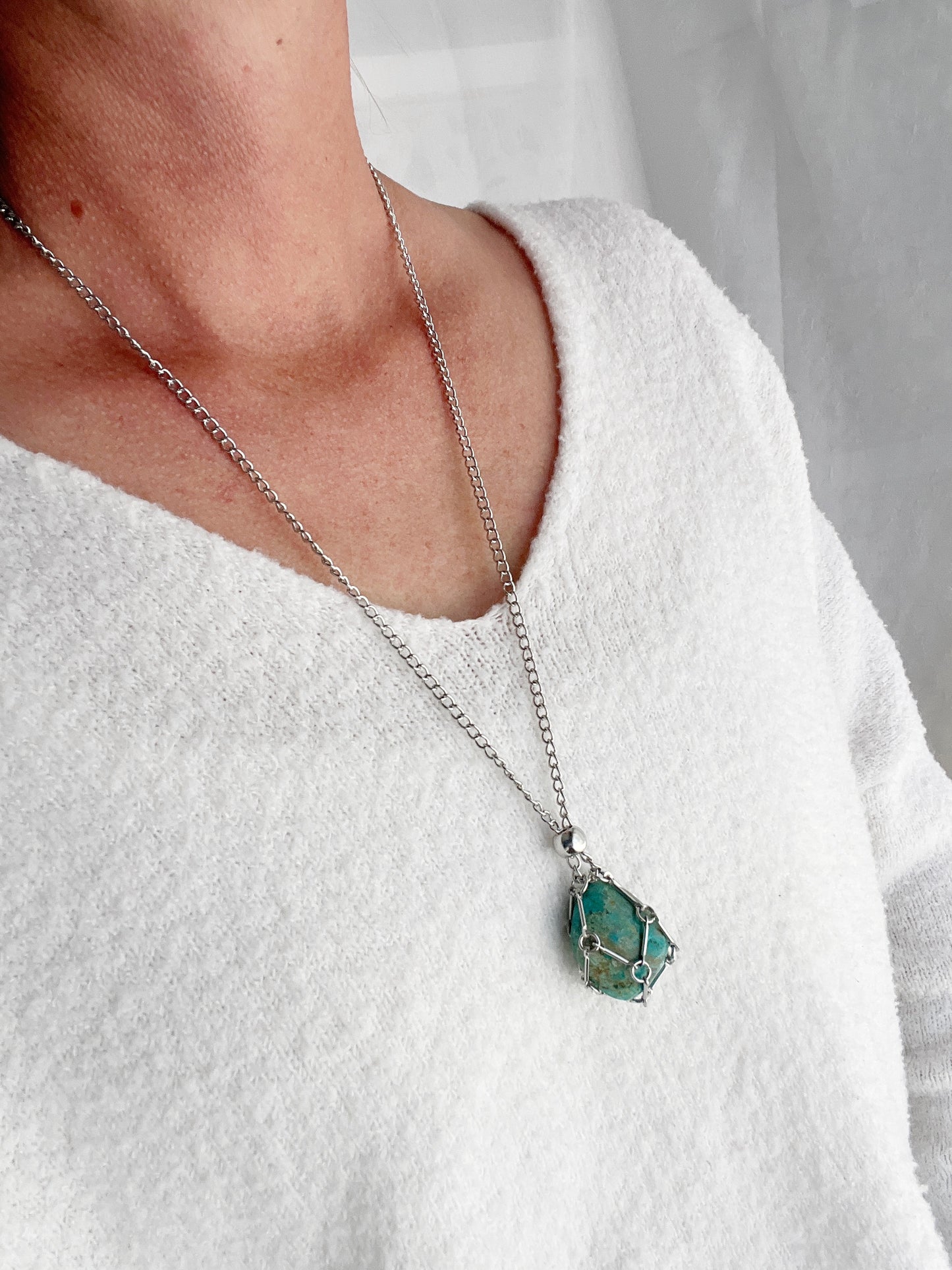 TUMBLE STONE CAGE NECKLACE || EMPTY