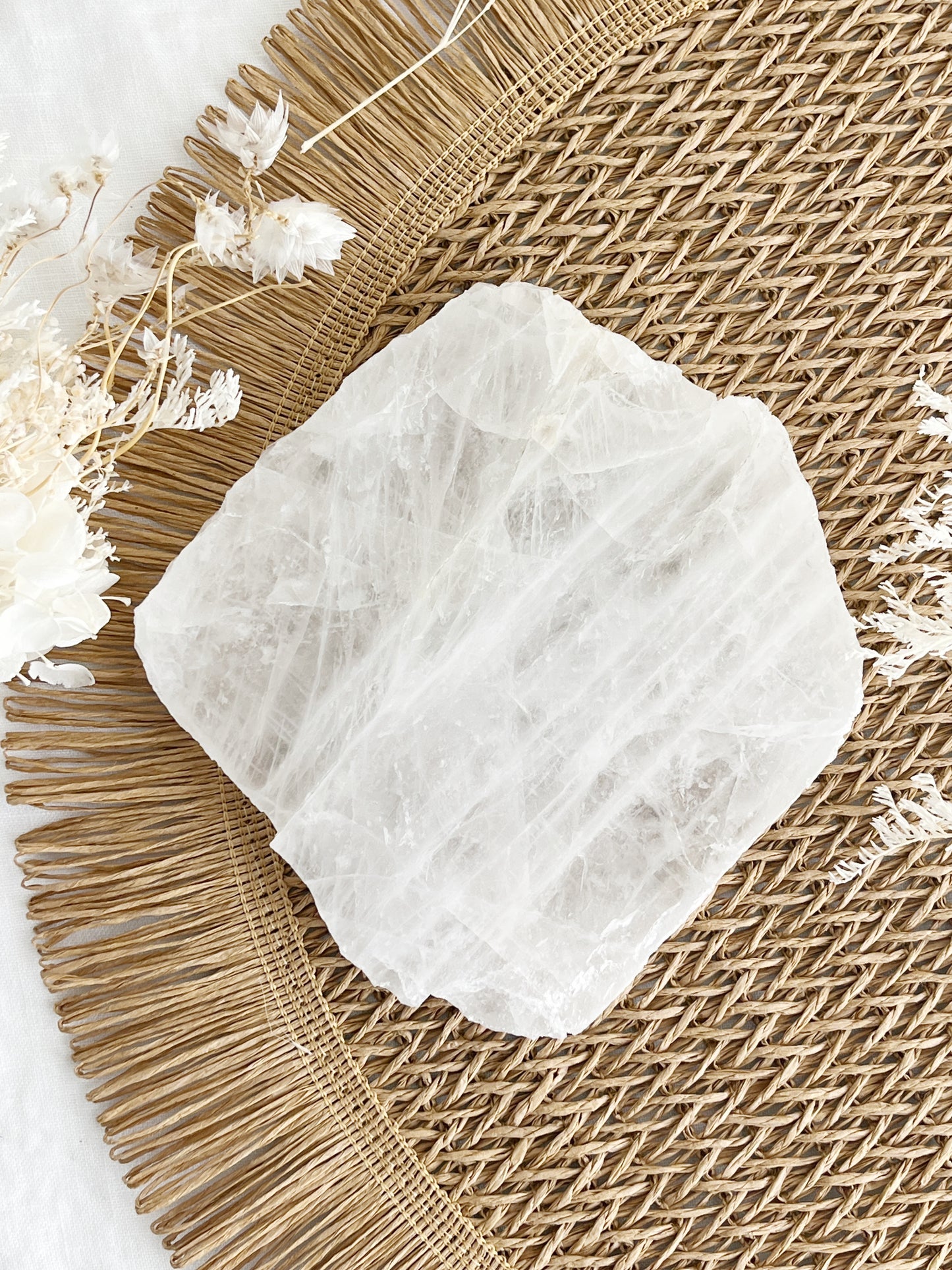 CLEAR QUARTZ MINI SLAB || 32139