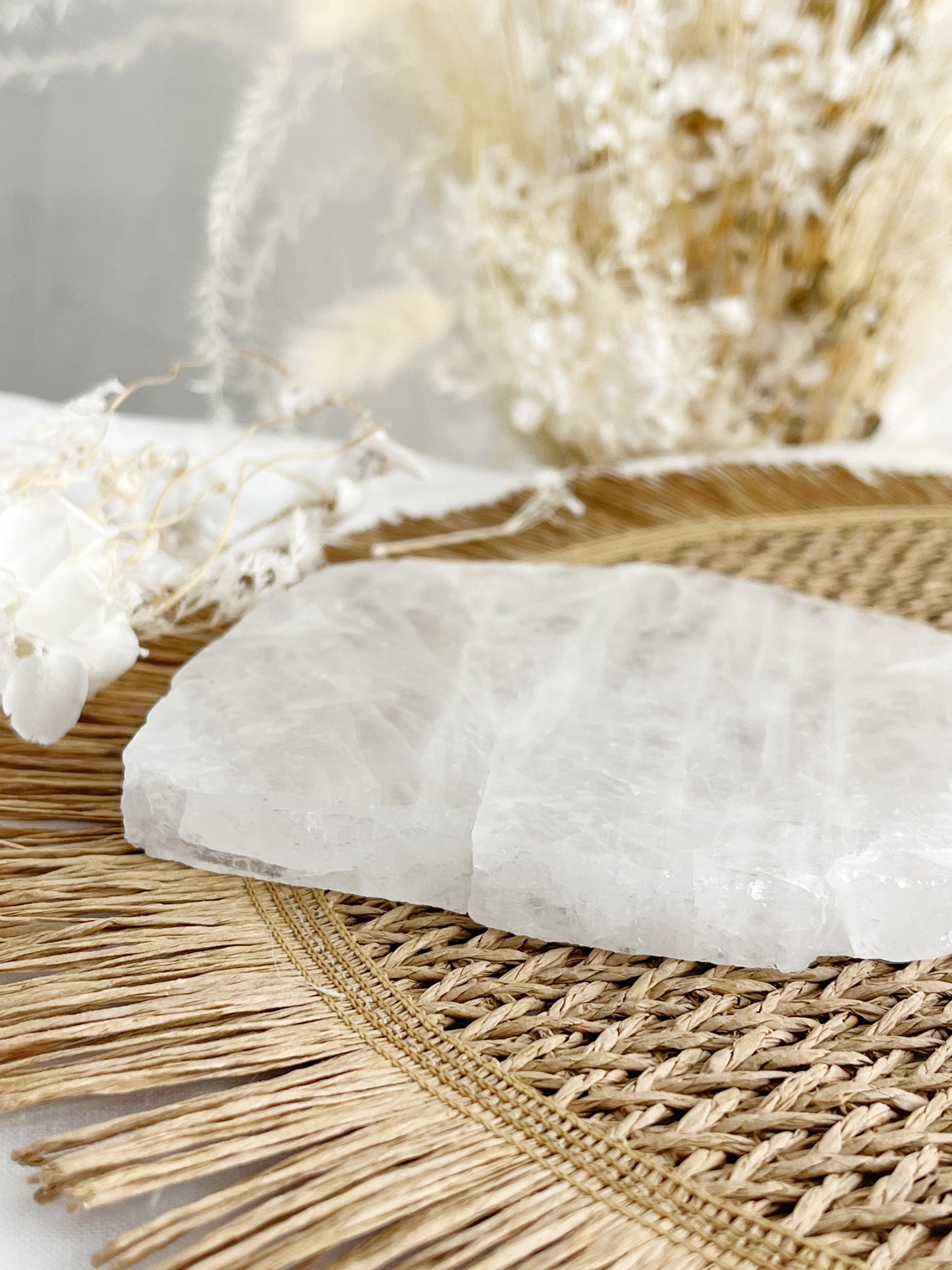 CLEAR QUARTZ MINI SLAB || 32139