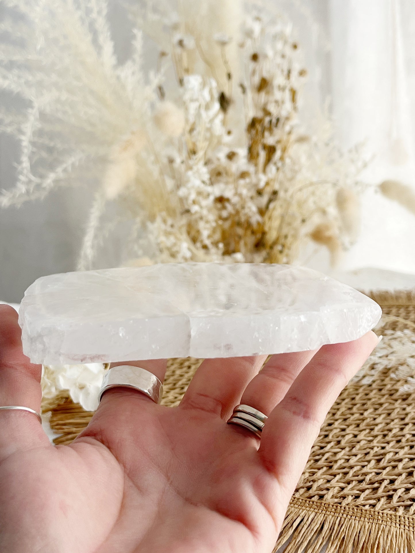 CLEAR QUARTZ MINI SLAB || 32139