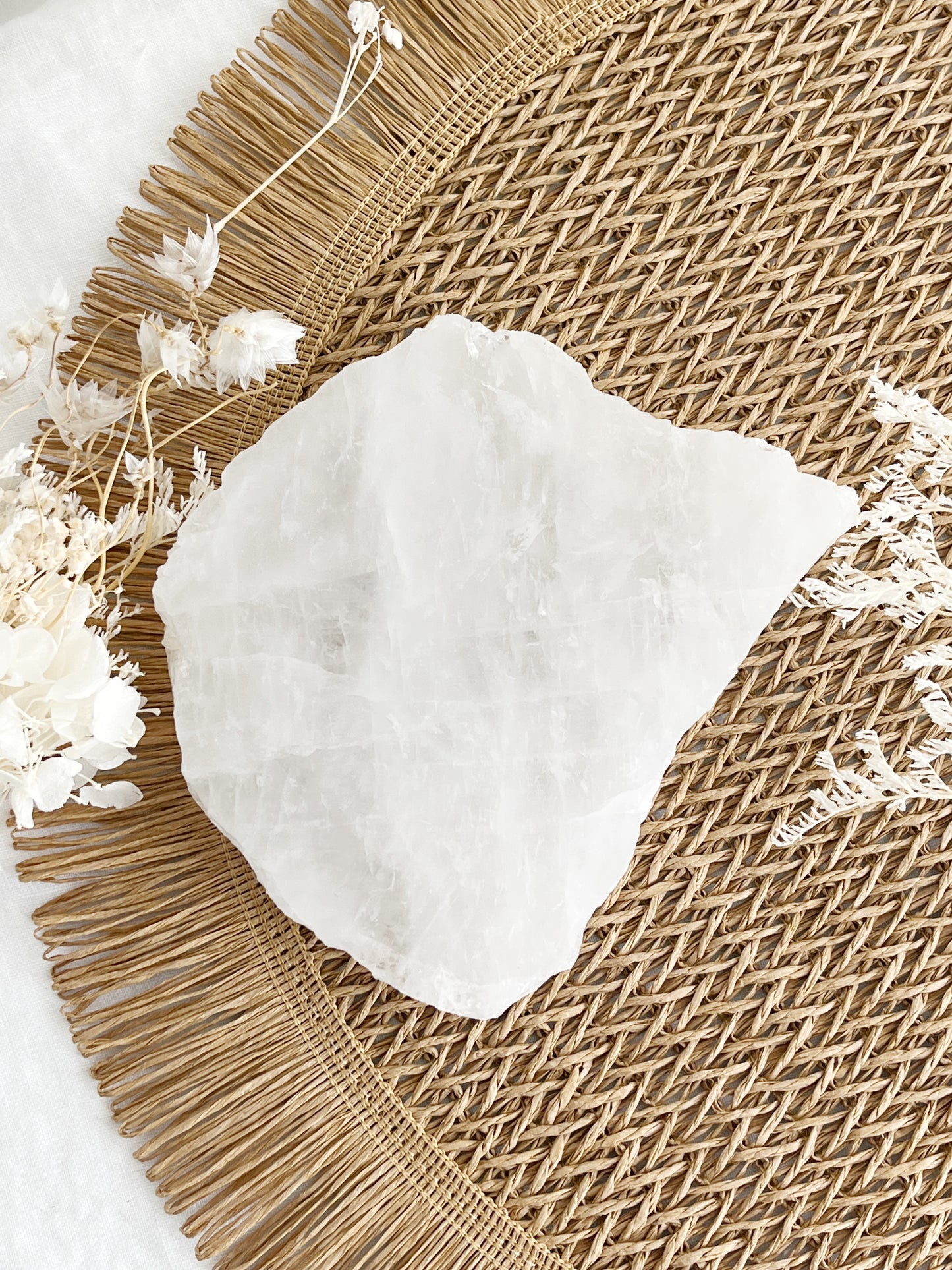 CLEAR QUARTZ MINI SLAB || 32140