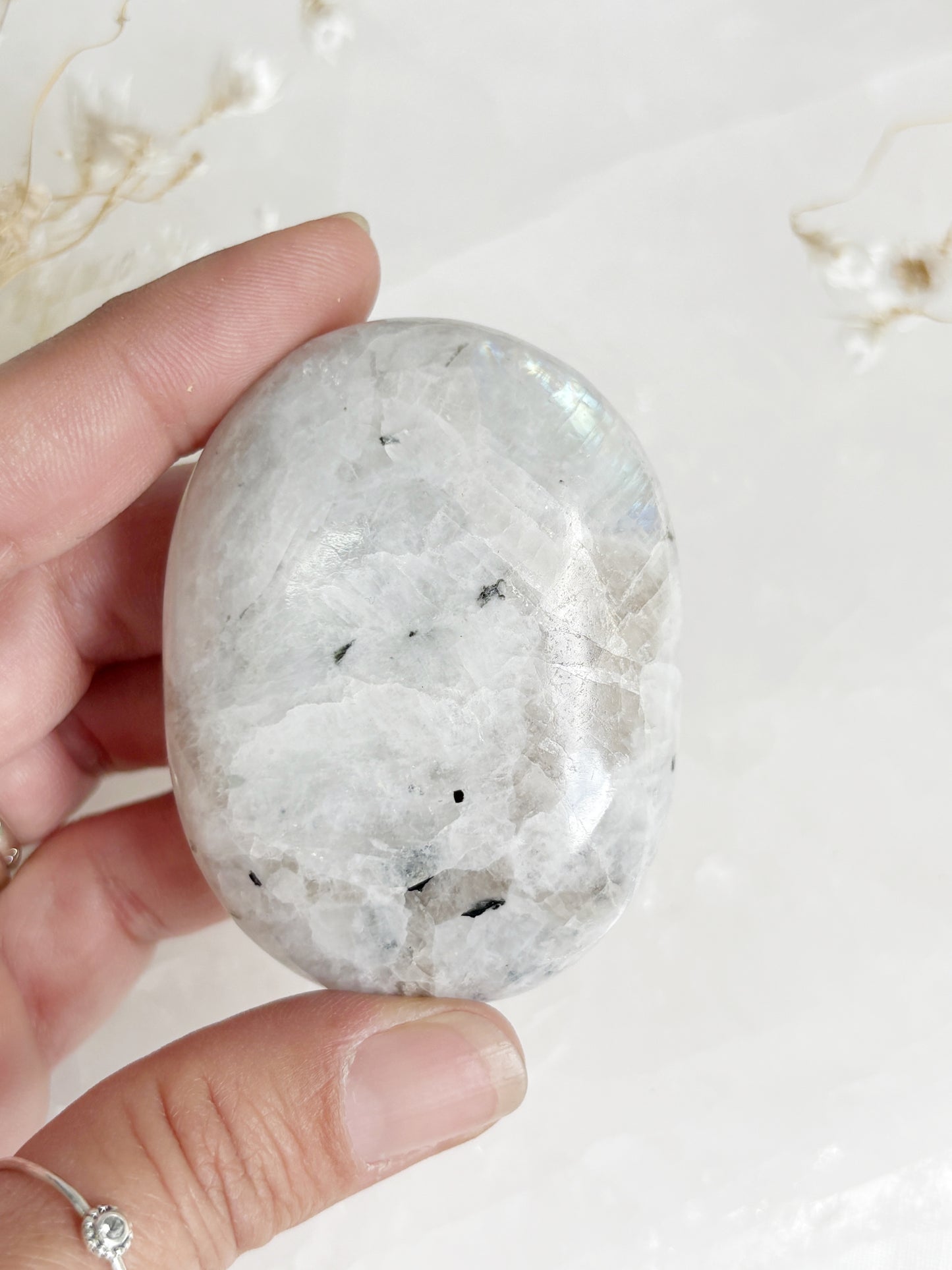 RAINBOW MOONSTONE PALM STONE || RMP01