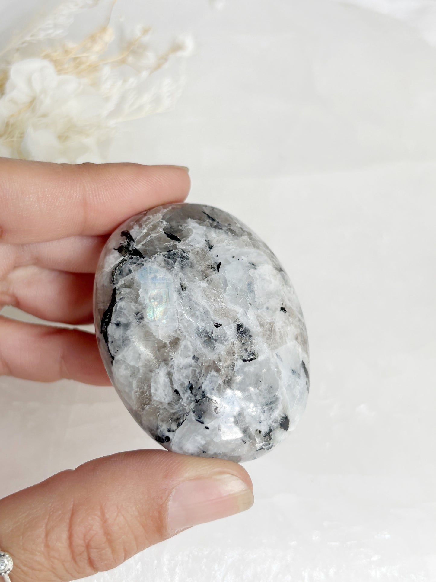 RAINBOW MOONSTONE PALM STONE || RMP04