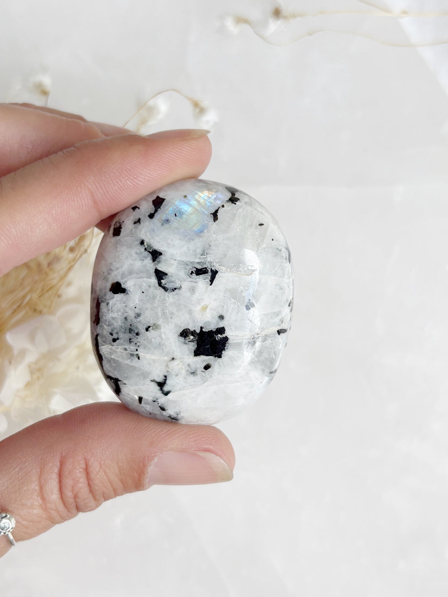 RAINBOW MOONSTONE PALM STONE || RMP05