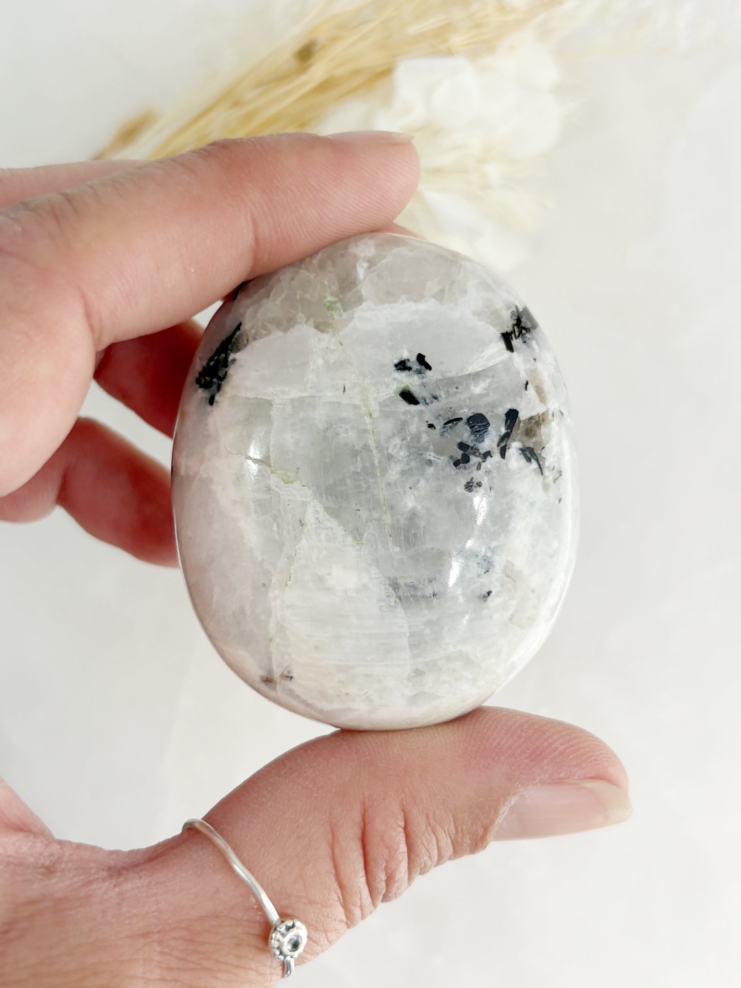 RAINBOW MOONSTONE PALM STONE || RMP06
