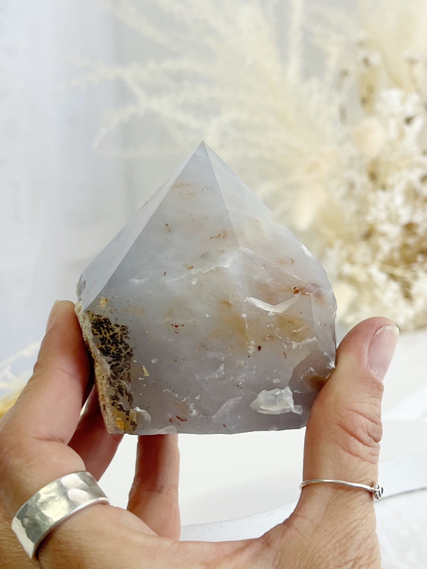 BLUE CHALCEDONY SEMI POLISHED POINT || 32103