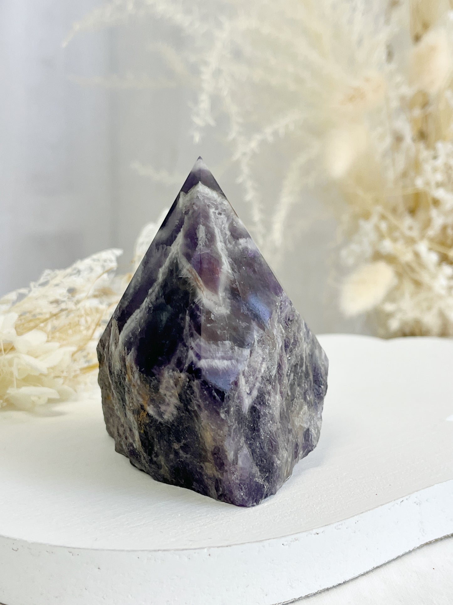 DREAM AMETHYST SEMI POLISHED POINT || 32099