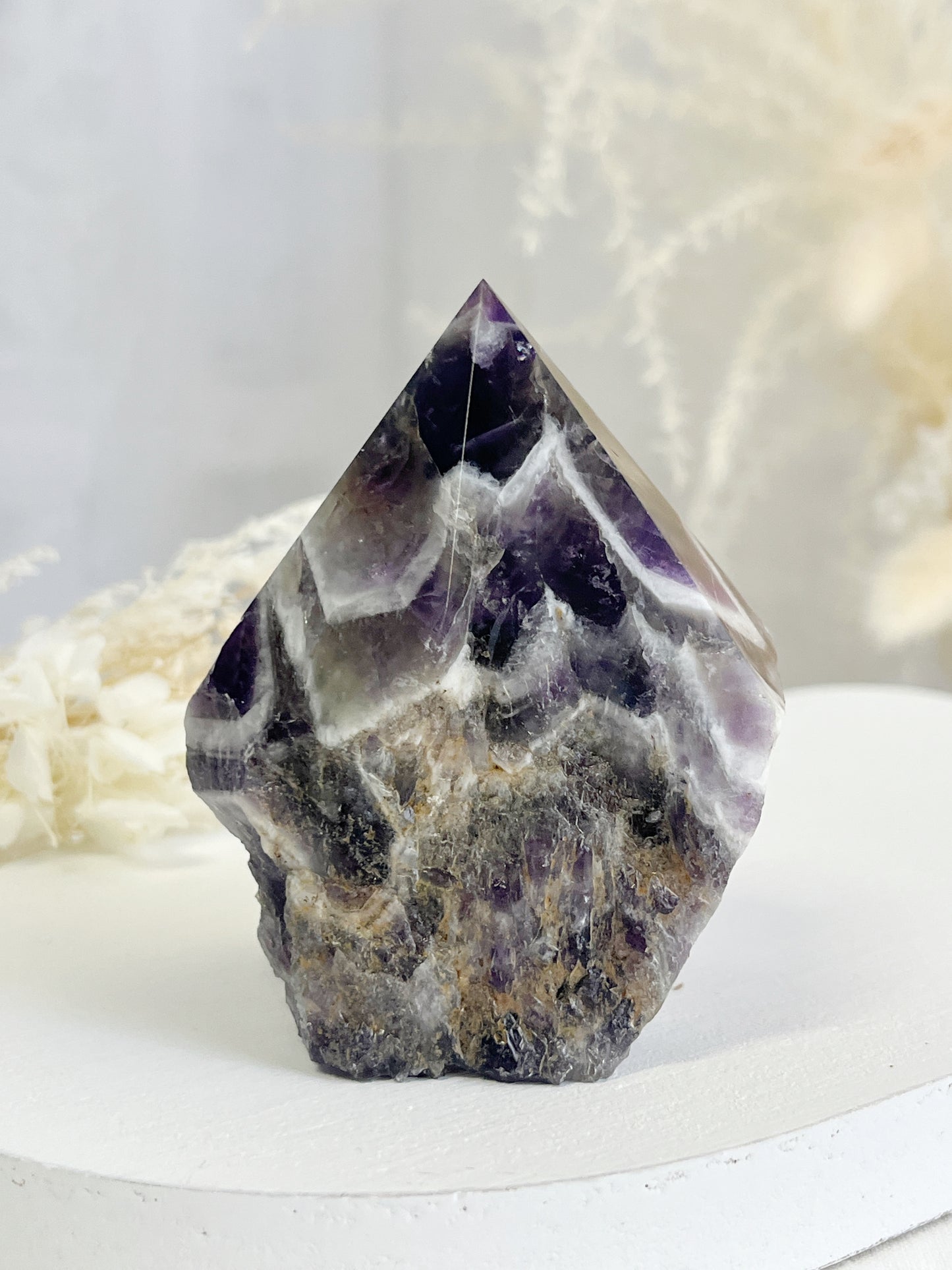 DREAM AMETHYST SEMI POLISHED POINT || 32101