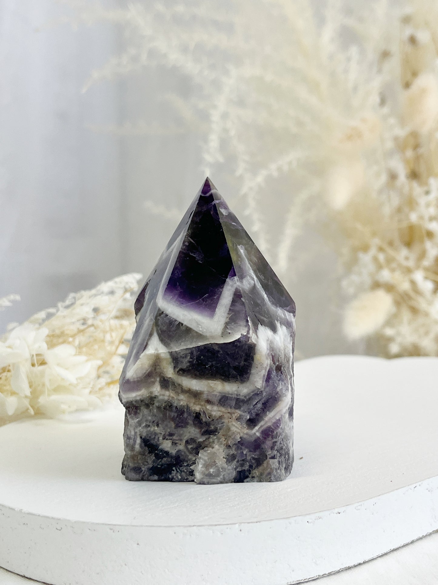 DREAM AMETHYST SEMI POLISHED POINT || 32101