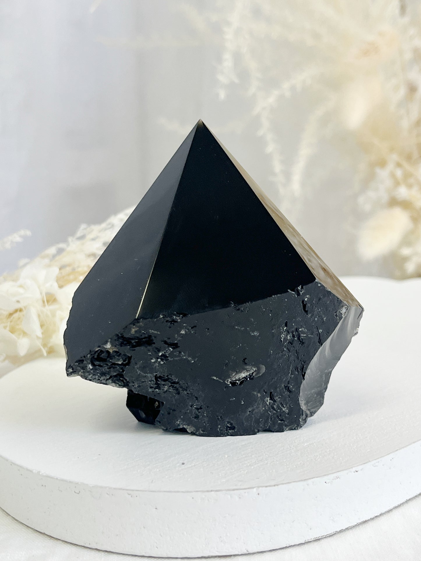 BLACK OBSIDIAN SEMI POLISHED POINT || 32095