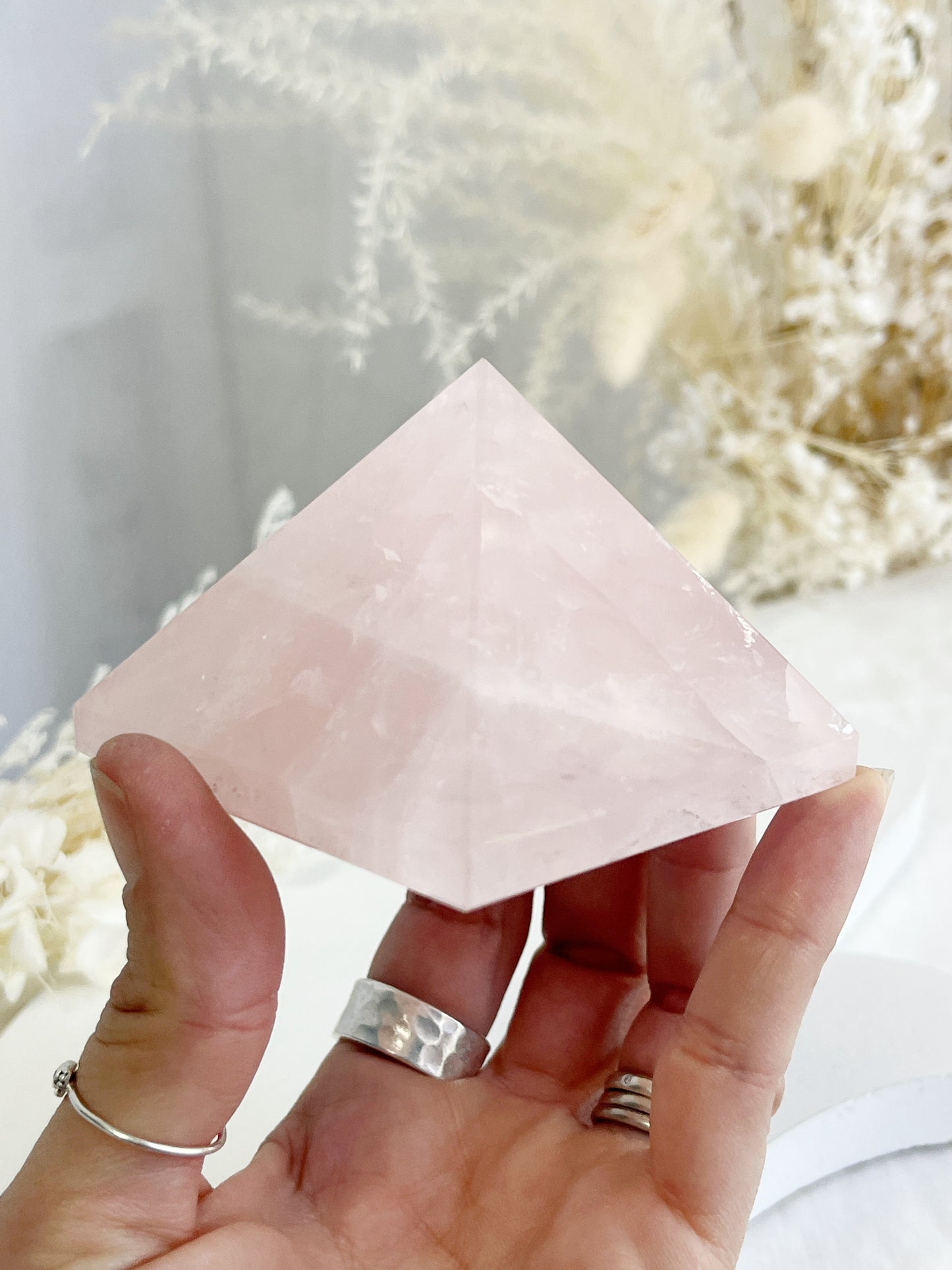 ROSE QUARTZ PYRAMID || 32105