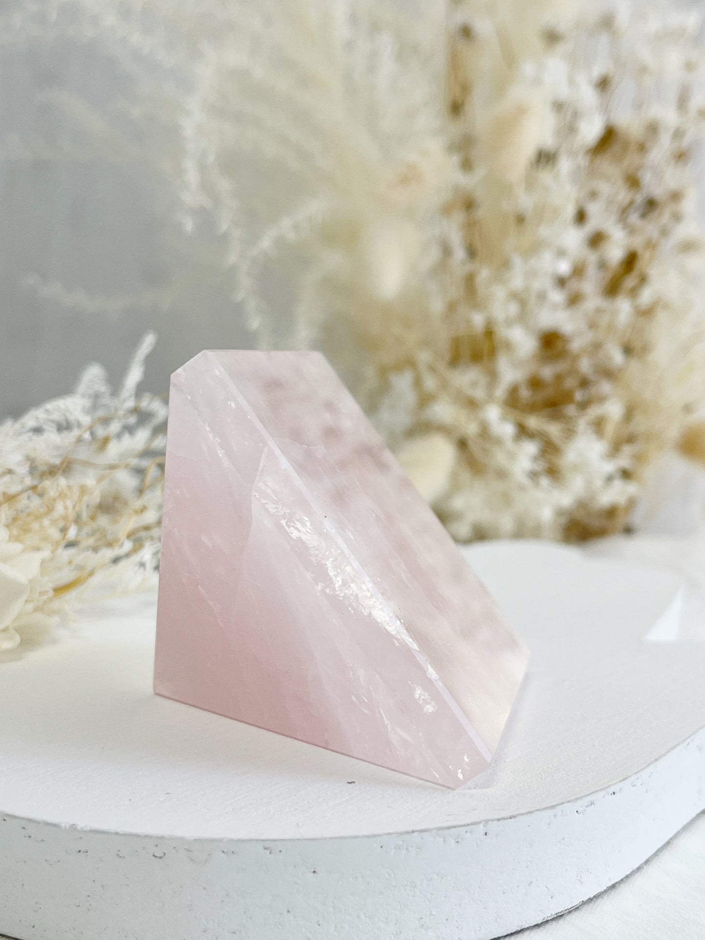 ROSE QUARTZ PYRAMID || 32105