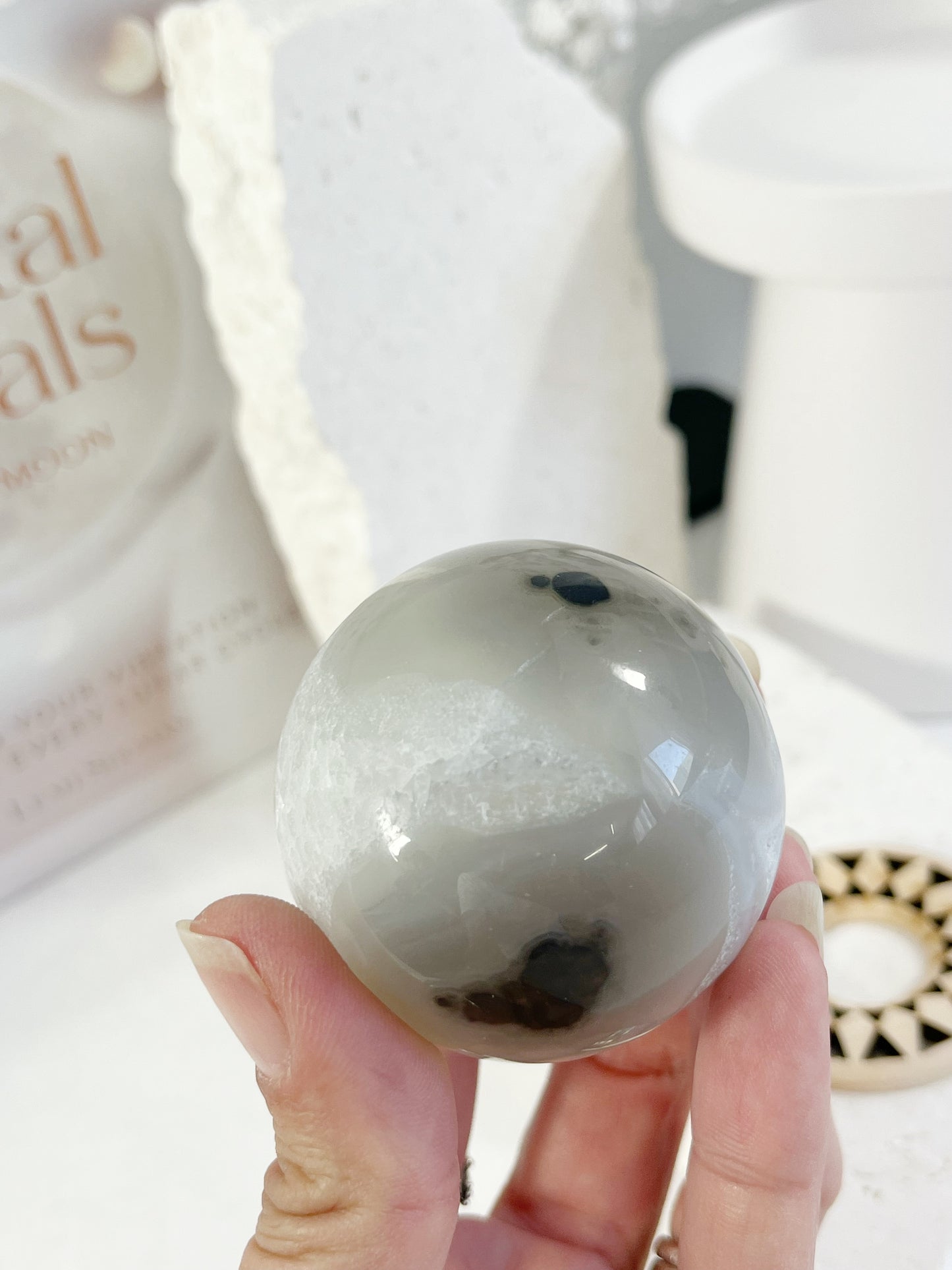 DRUZE AGATE SPHERE | 007