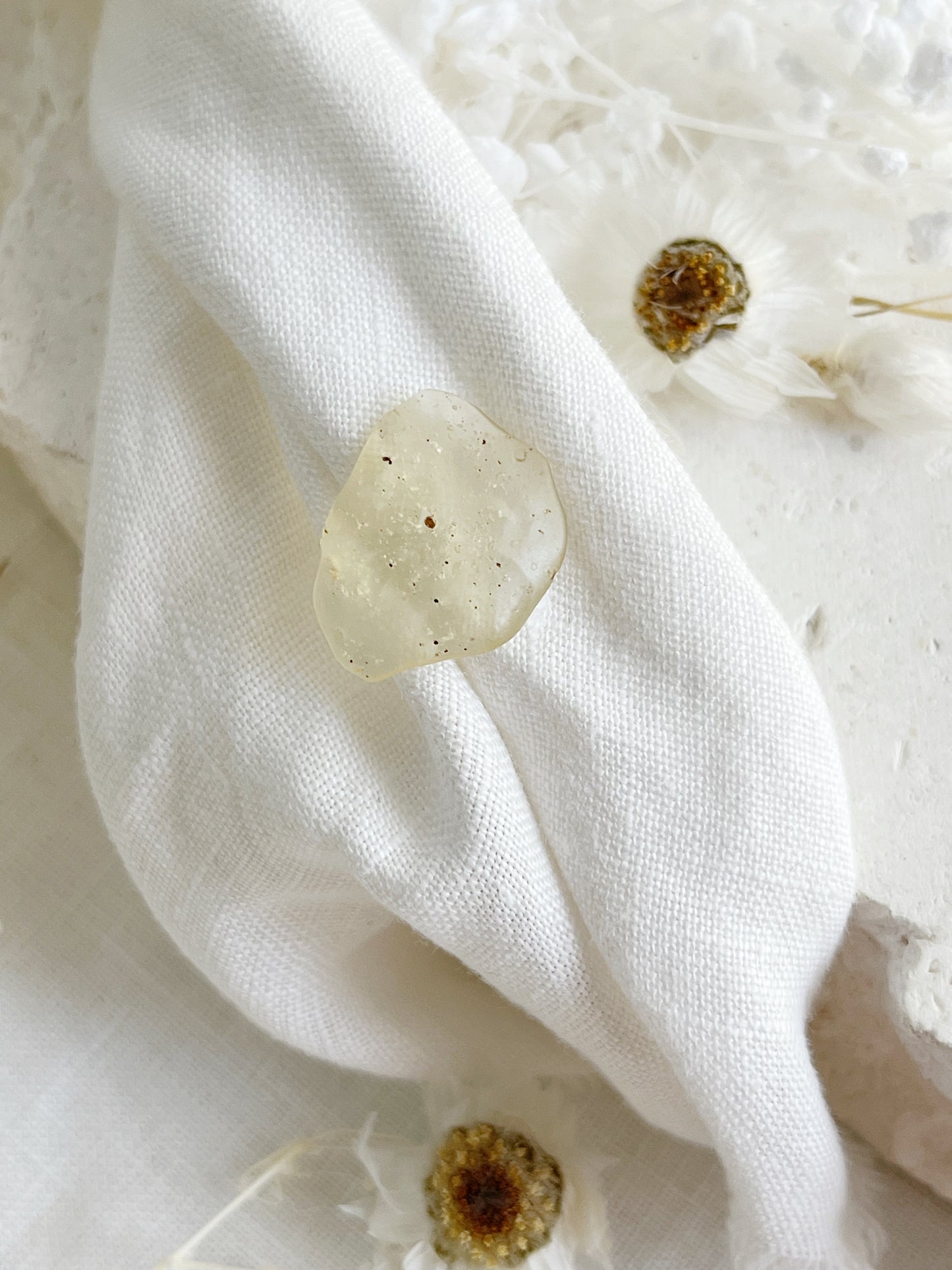 LIBYAN DESERT GLASS SPECIMEN. STONED AND SAGED AUSTRALIA.