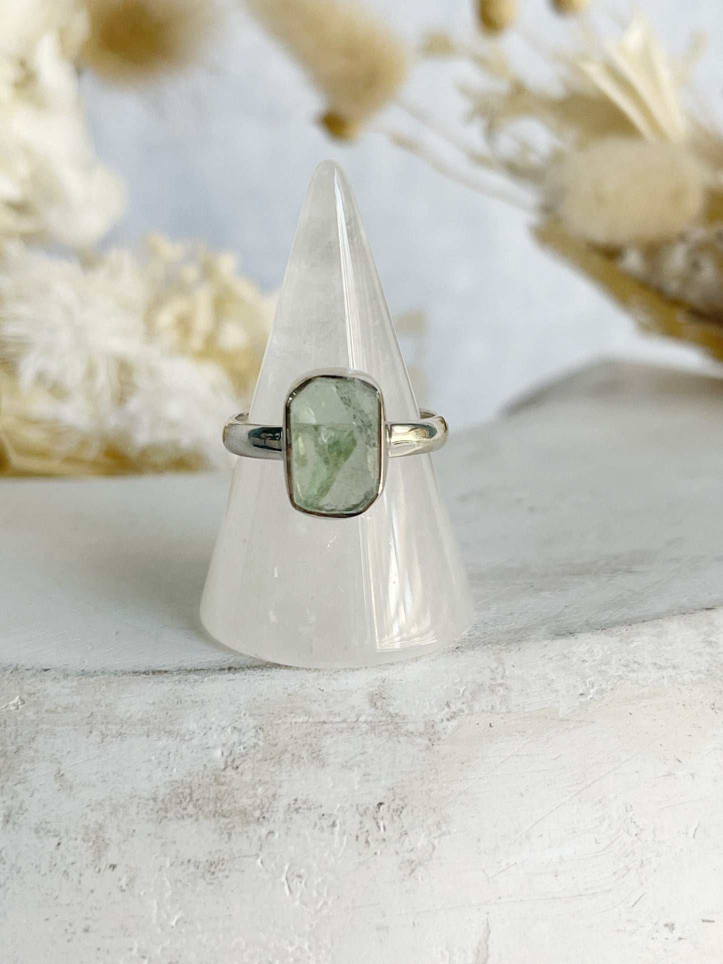 GREEN FLUORITE RING | SIZE 7 STACKABLE