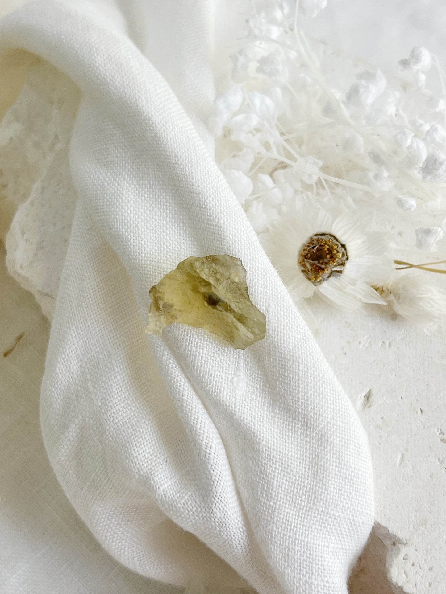 LIBYAN DESERT GLASS SPECIMEN. STONED AND SAGED AUSTRALIA.