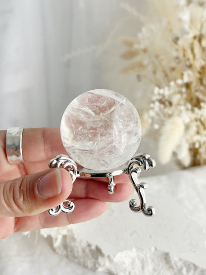 FILIGREE SPHERE STAND