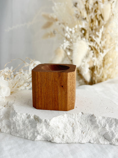 WOODEN PILLAR SPHERE STAND || DARK