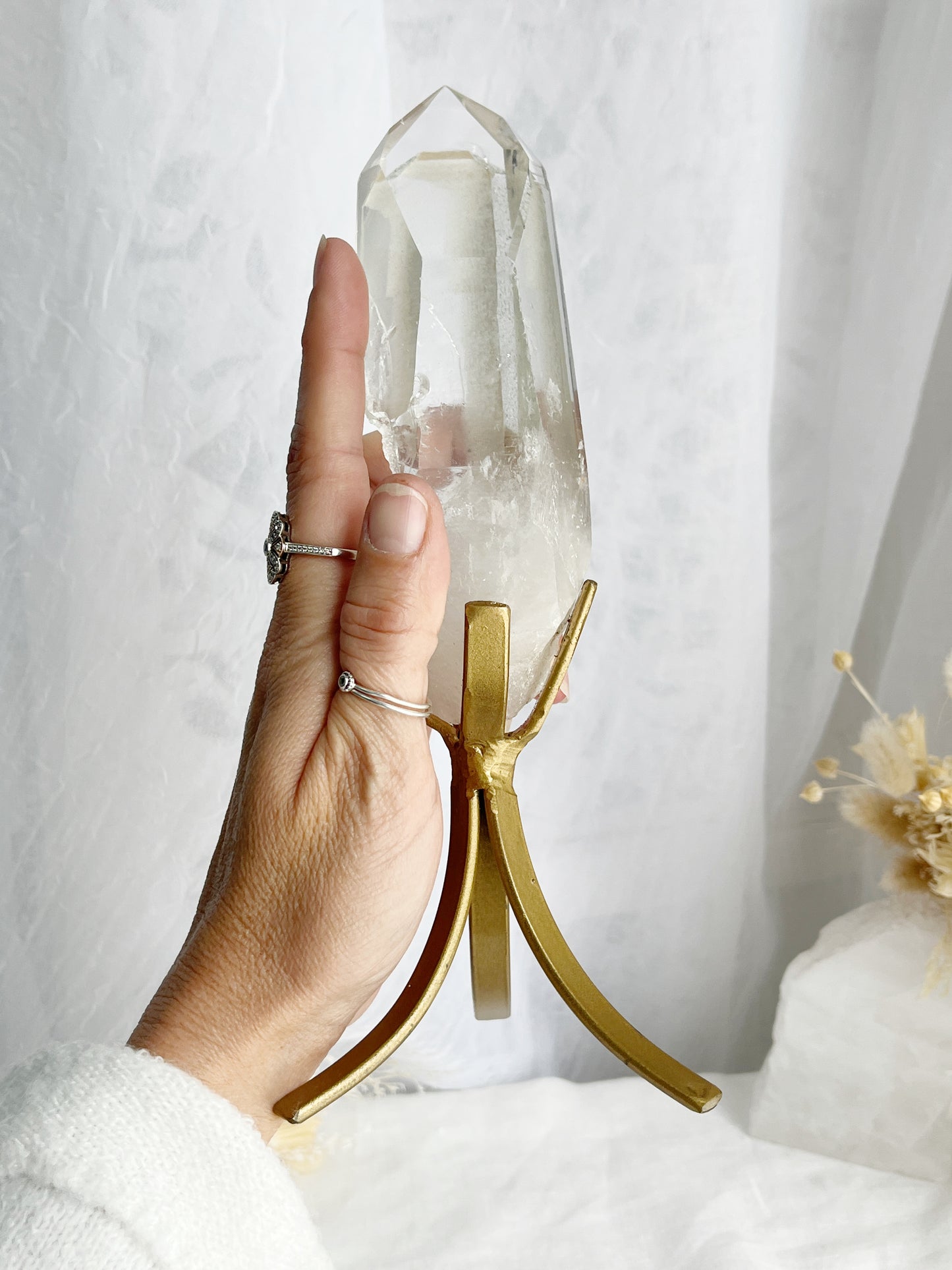 LEMURIAN QUARTZ POINT ON STAND || 30675