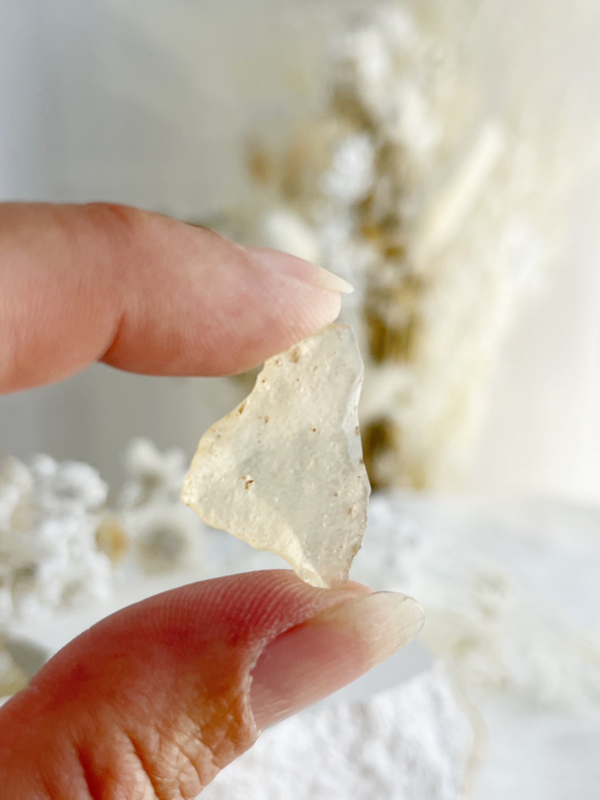 LIBYAN DESERT GLASS SPECIMEN. STONED AND SAGED AUSTRALIA.