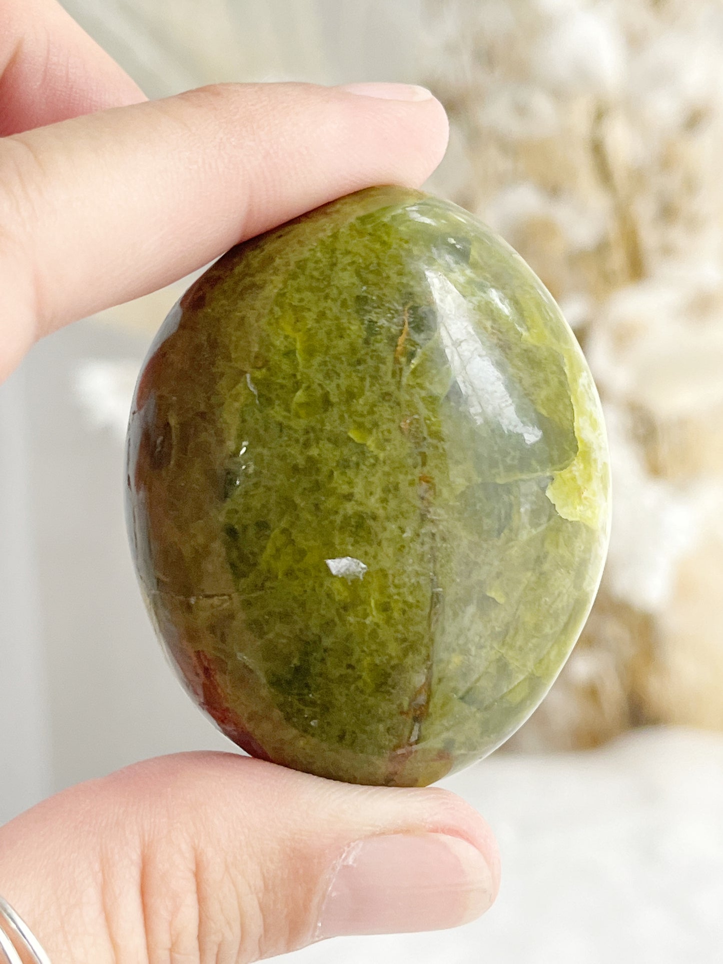 GREEN OPAL PALMSTONE || 31496