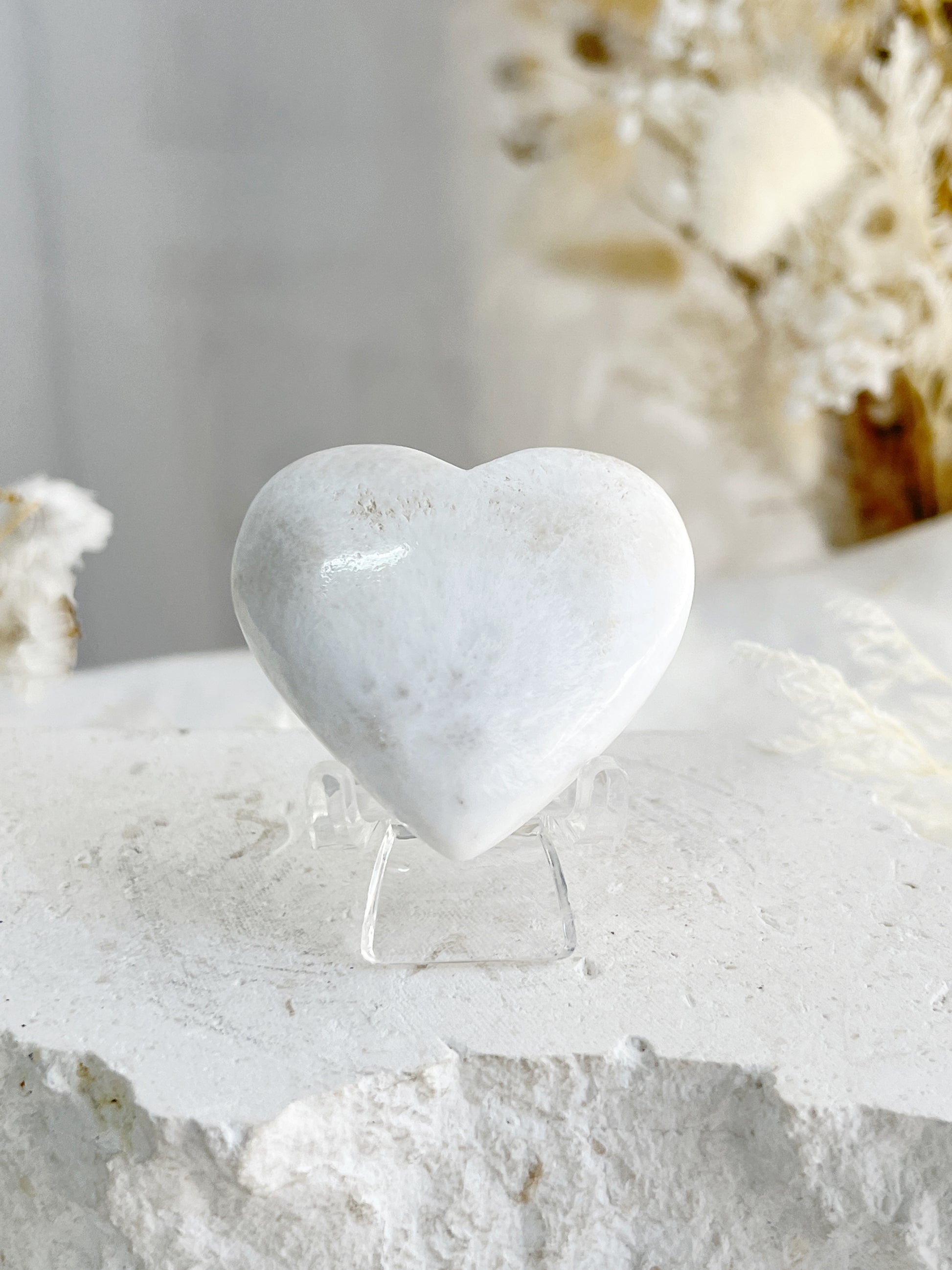 SCOLECITE HEART CARVING AUSTRALIA 