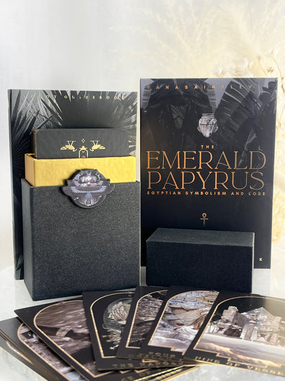 EMERALD PAPYRUS TAROT DECK || YANA SAINT LEVIE