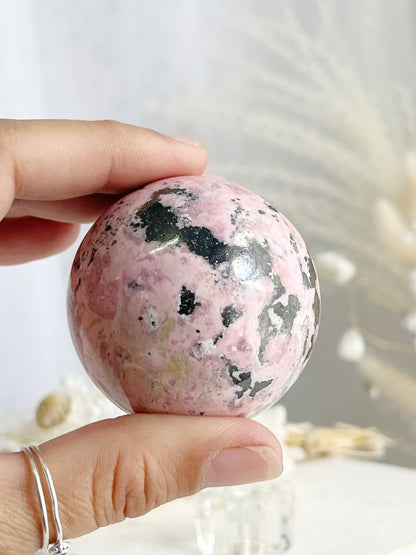 PERUVIAN RHODONITE SPHERE || 31299
