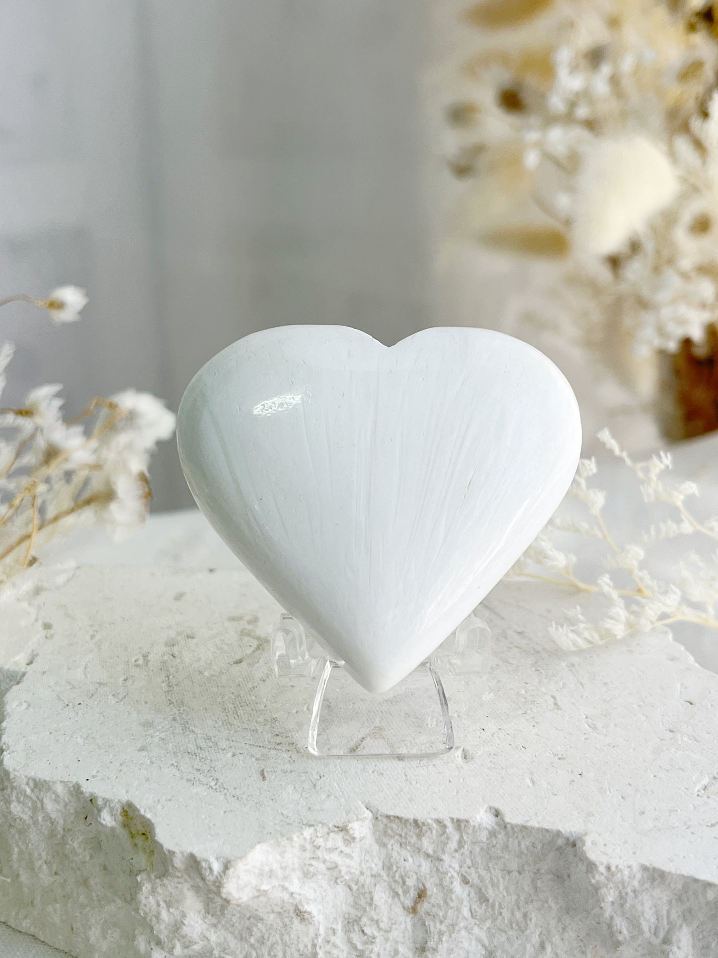 SCOLECITE HEART CARVING AUSTRALIA 