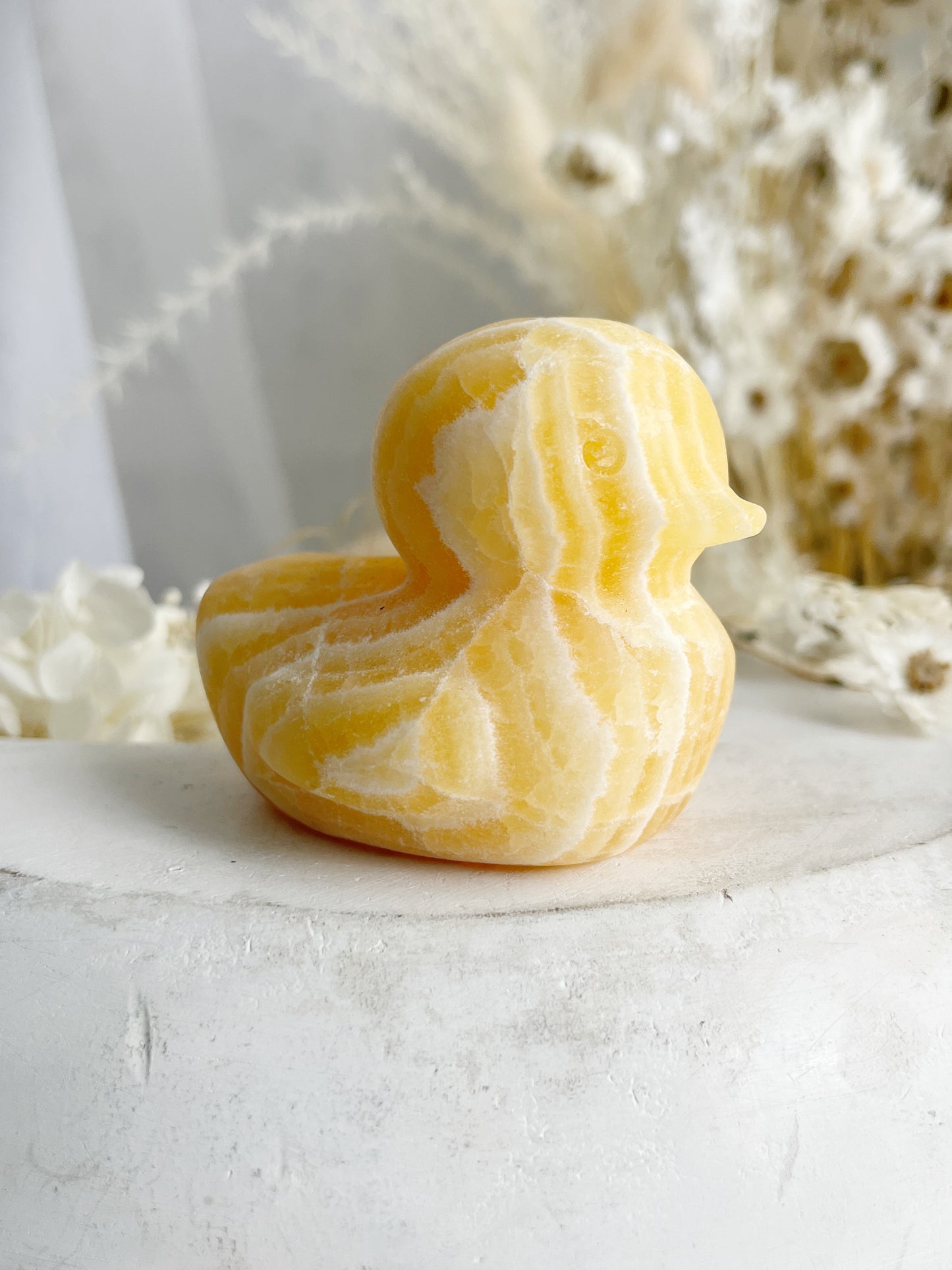 ORANGE CALCITE DUCK || 31163