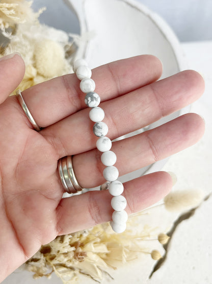 HOWLITE BEAD BRACELET || 6MM