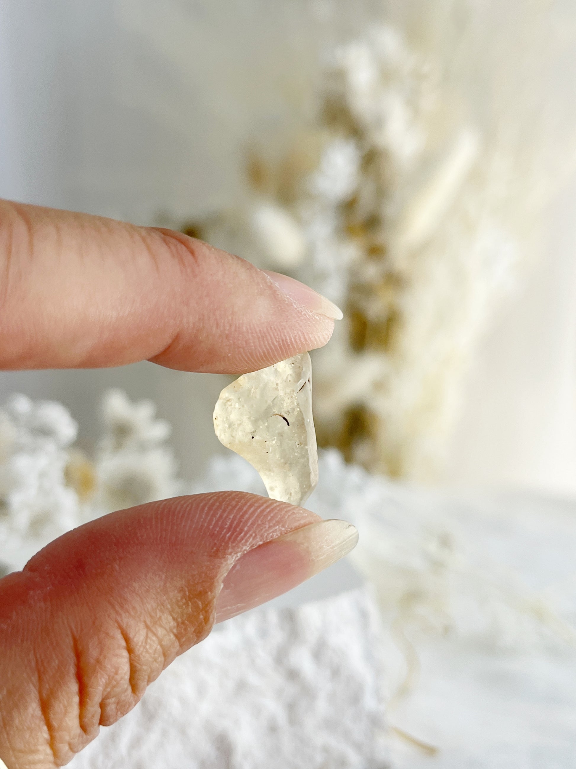 LIBYAN DESERT GLASS SPECIMEN. STONED AND SAGED AUSTRALIA.