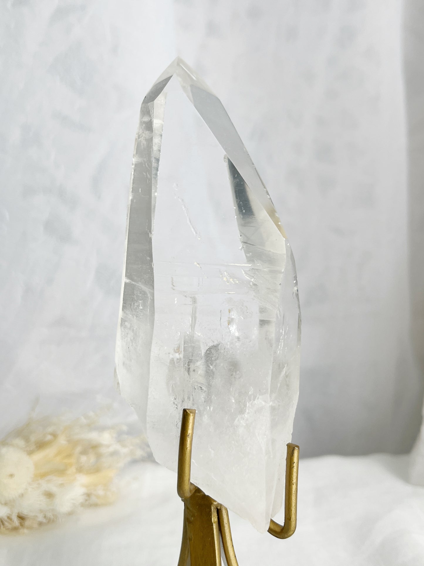 LEMURIAN QUARTZ POINT ON STAND || 30678