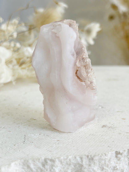 PINK CHALCEDONY SPECIMEN || 31466