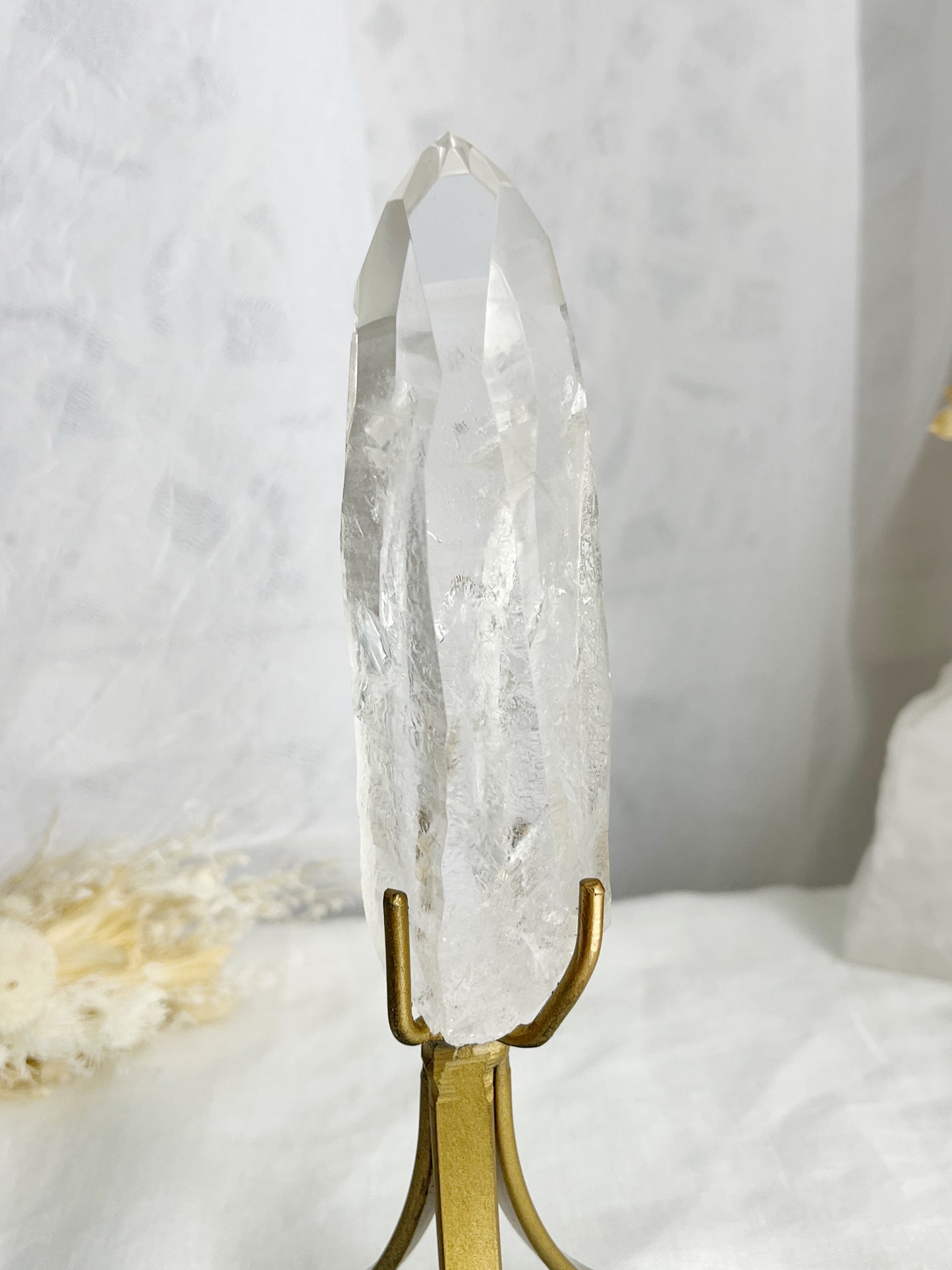 LEMURIAN QUARTZ POINT ON STAND || 30680