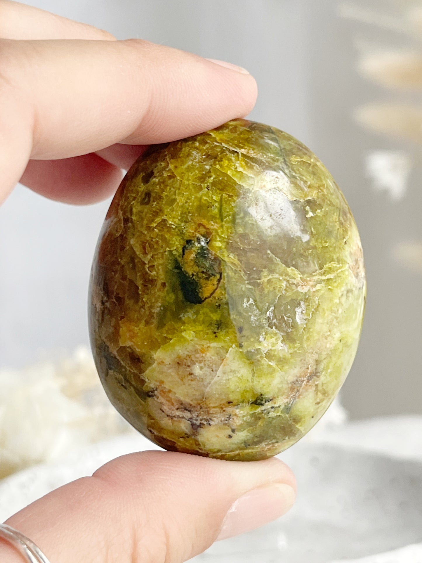 GREEN OPAL PALMSTONE || 31495